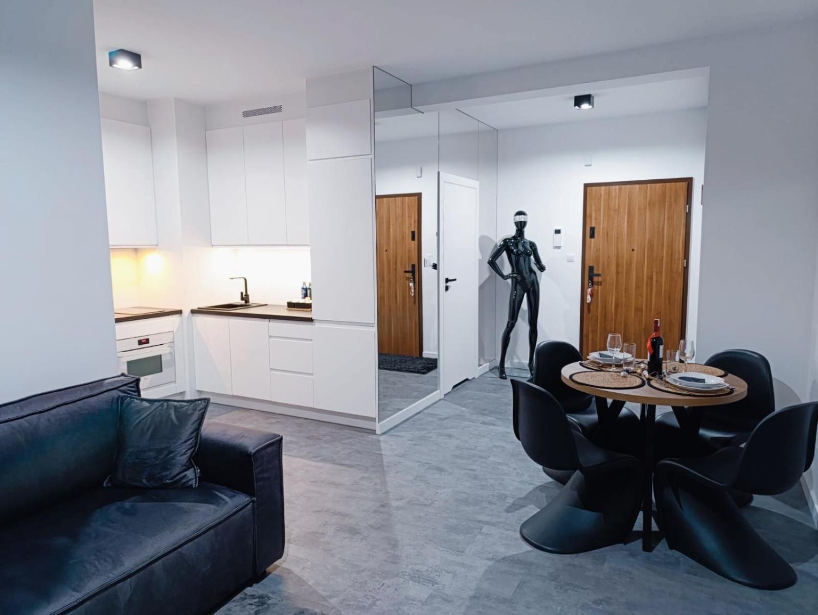 Apartament Sztuk Pieknych 10 Piła Kültér fotó