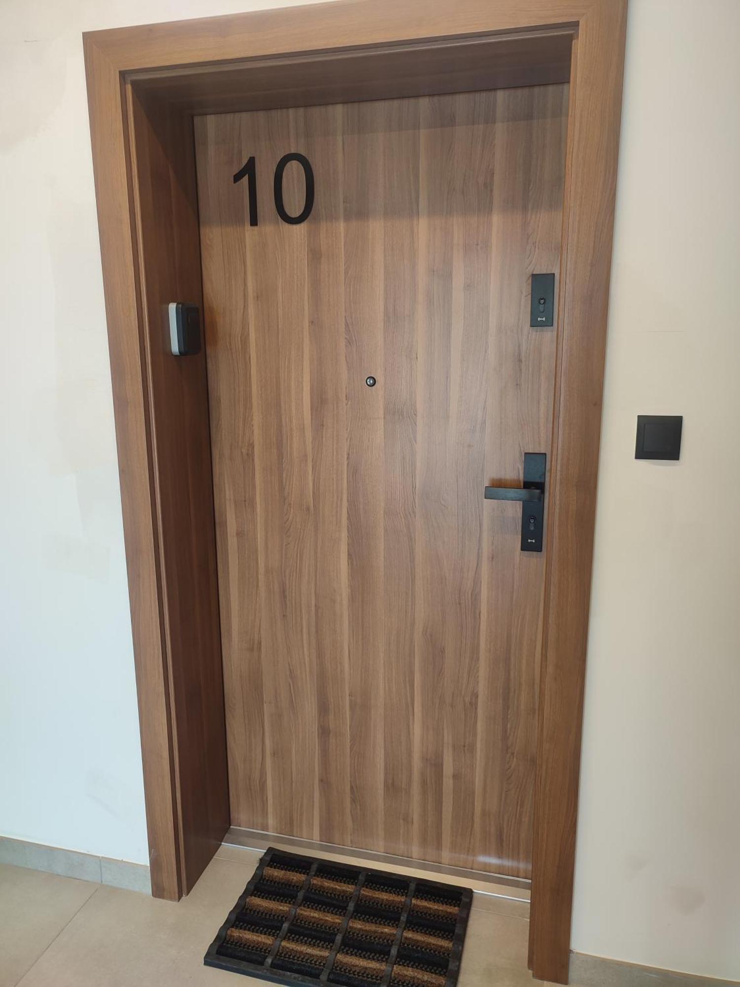Apartament Sztuk Pieknych 10 Piła Kültér fotó
